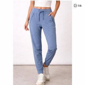 Athletes Trekkie North Jogger - Cottage Blue Women’s Size 8
